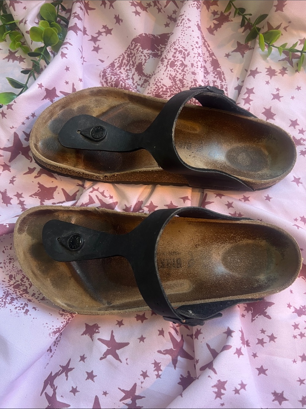 Birkenstock Gizeh Black Leather Toe-Post Sandals